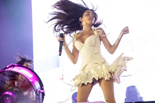 302700485 madison beer 19