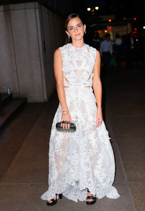 306088907 1424119646