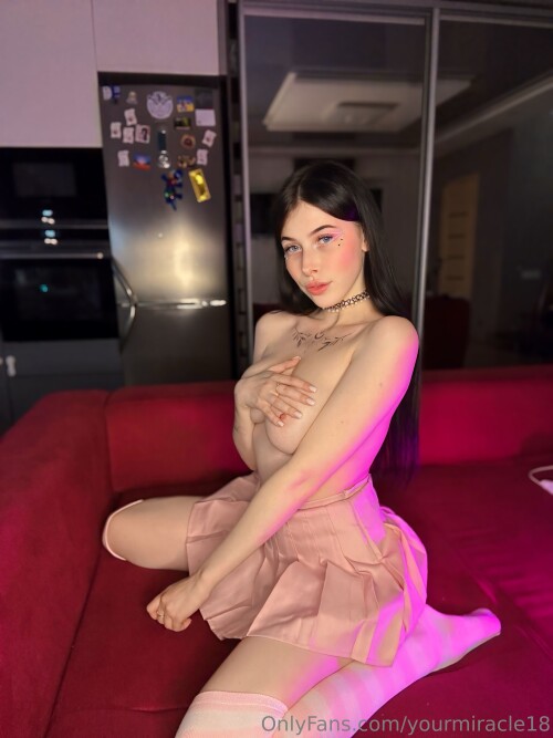 3072x4096 4c01162773accb72ae9f082fb829324e5060b797848fc936