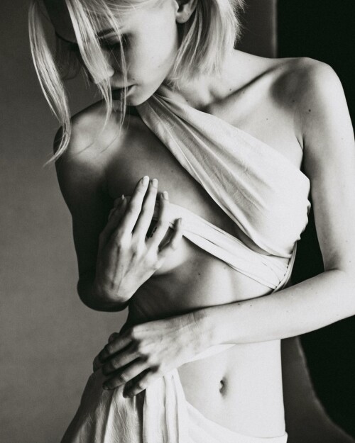 3082456695826160875 3082456691145333995