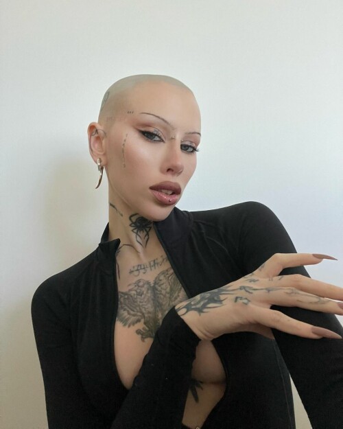 308667F4 25C6 443E B598 12EF1256DA63