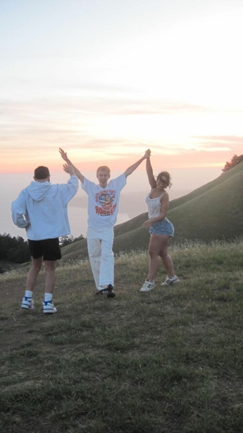 3108788024339183725 261918504