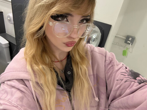 312364CB 1F9B 4BAF B52E EFA8E7A08F1B4d863e4ec5d18683