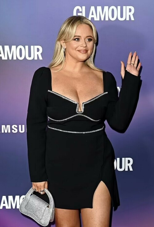 31855394 DAD7 40C8 8B52 1A4BC689E800