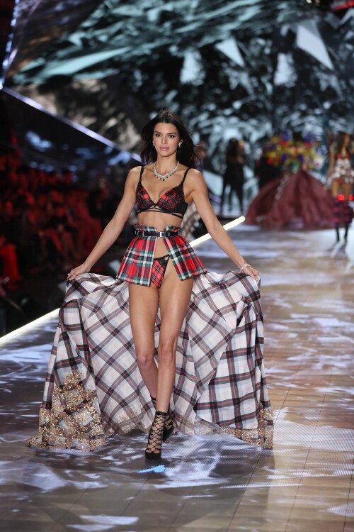 321384026 102fad88c79608f942d