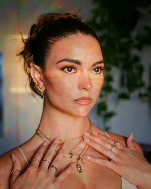 321750325 482269997411964 2308012871686425344 n