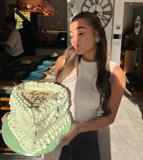 3234556678874747422 38401865988aad4bf1de3f81