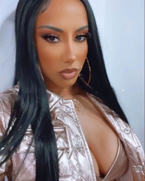 323956871 2104903639717731 3351699673824205372 n