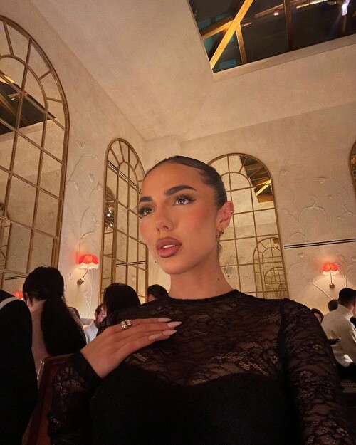 3246210342278099608 188960870aee2129b5d71e77e