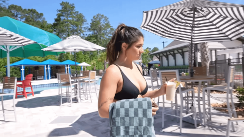 325F3AA4-C870-49F5-828E-930B6C90974F