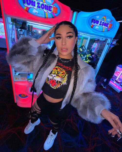 3272396512817714764 490564956341275b5fe96c5f