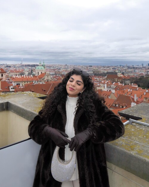 3296753957450460085 32967539528786916944db325ea2f7d7a4a