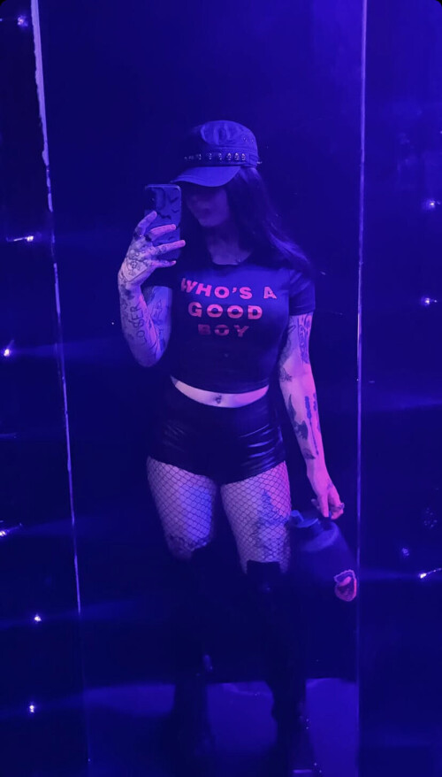 329E8C27 D733 45EA 8096 0B4F3904A9EBc26cd1aaf503cee7