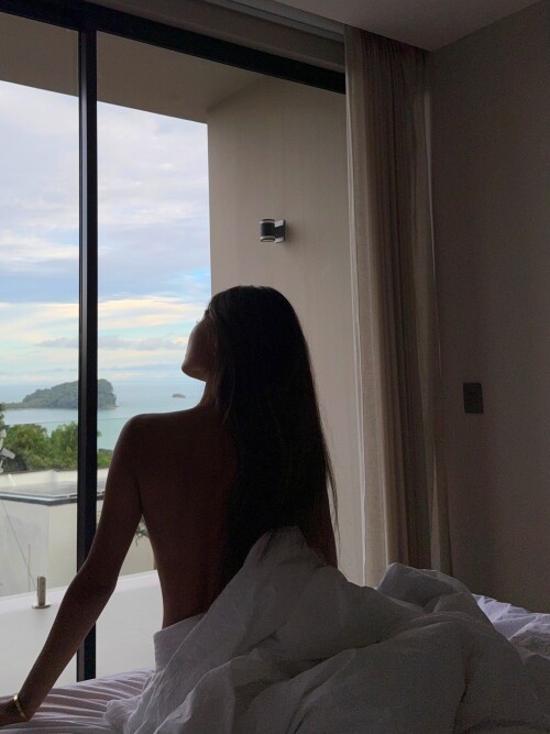 33 Copy08e0492b579557a9