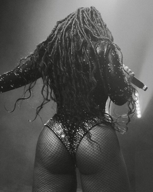 33023584 E0A2 4C41 B807 B1179E38EB03