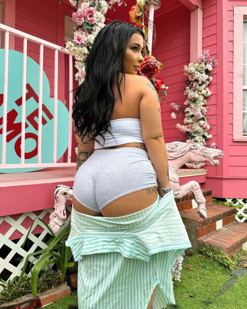 331114840 146943464881693 6727984624493375665 n