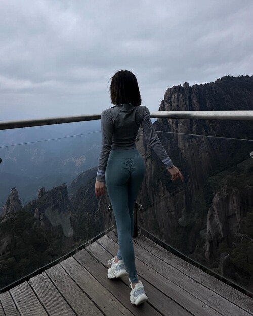 3329435089312197053 23314548696160387525329d220