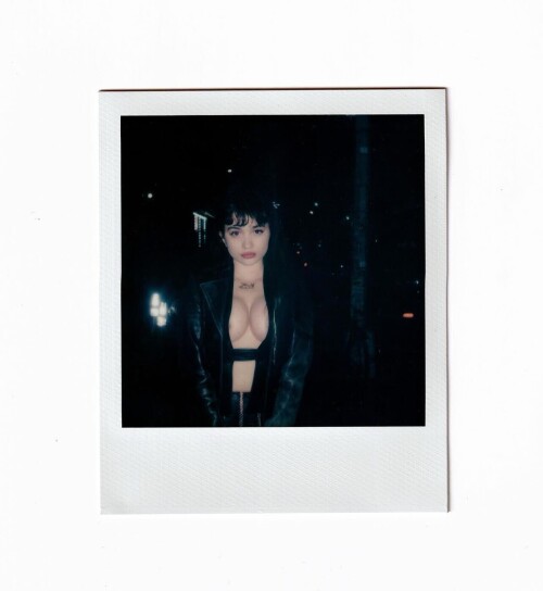 3356D3CB 3747 4CFE 8162 718D81947F806f85de47a6fe36db