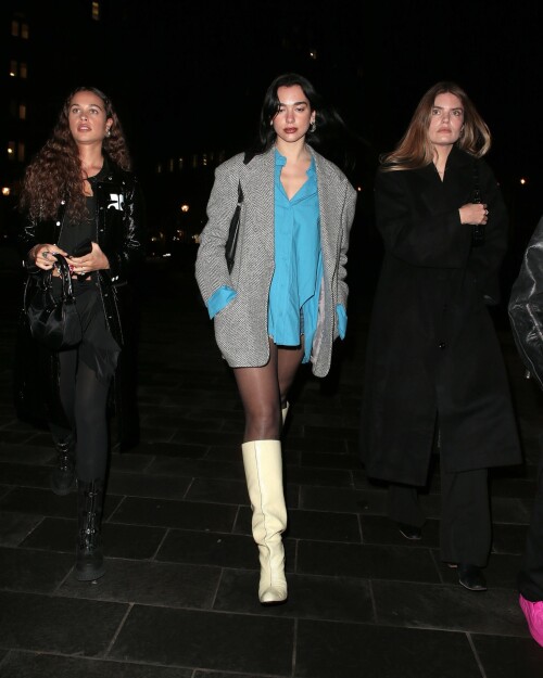 336774016 1467158585