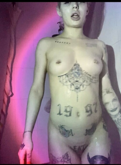 33FCFA28 A2D2 44AA AC8C 1554AA185202