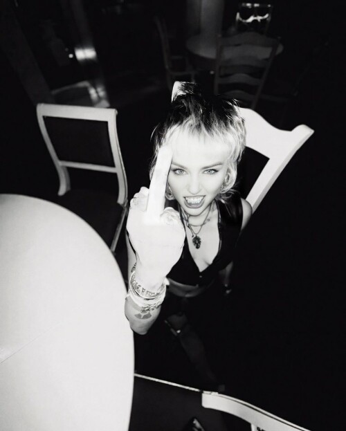 343881926089023857101a206180d2c4cb5