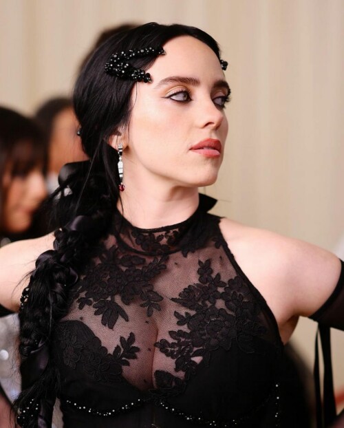 343985489 153878887648354 141142673659798434 n