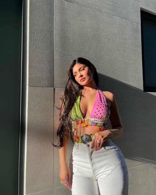 345451B9 8558 40F7 A889 EFD6449C57DC