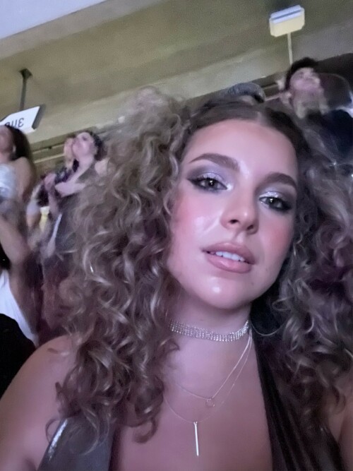 349E1C36 7223 435F 8F77 25AFB1B385F305eefb26719989c5