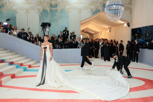 350425734 florence pugh 122aa 13