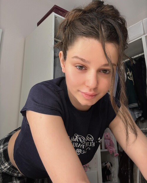 3555681639984180613 35556816261094144930d2e04320eedcb41