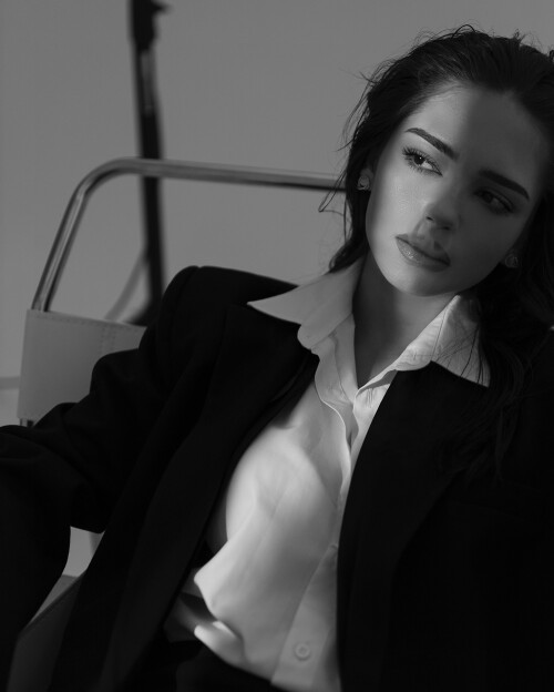 3556837688885345928 3556837680848865911c6f2709e674bc24d