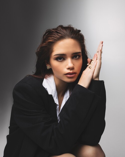 3556837688885345928 3556837680857448137c646f74673fd42c5