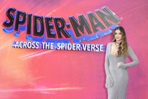 357254019_hailee-1420276ac75a2cfc90