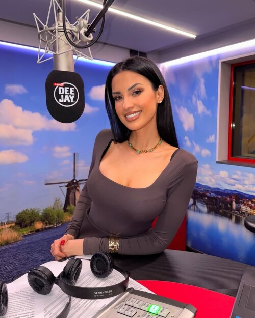 3574513297537454176 41346878 16ea312d80bfefb04