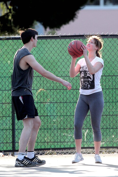 36 PmznJ2n30e7f6e17a8a74f7