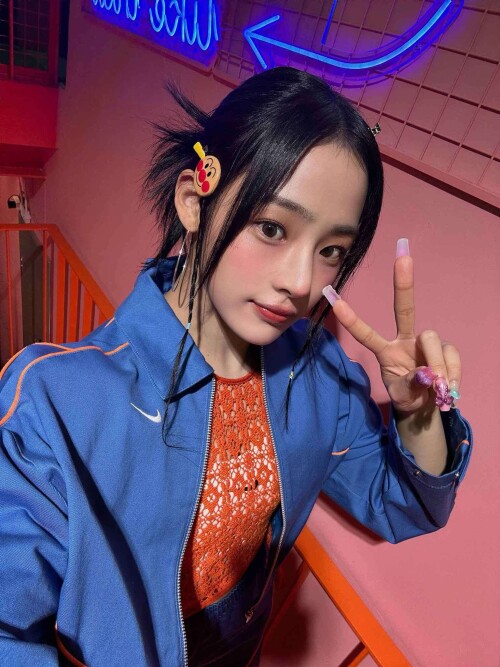 3652b261 c7 9e23 4688612b44eb 225bcba6ad75093b9