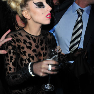 37205_celebrity_paradise_com_TheElder_LadyGaGa51_122_176lob8054ac9d151ad49