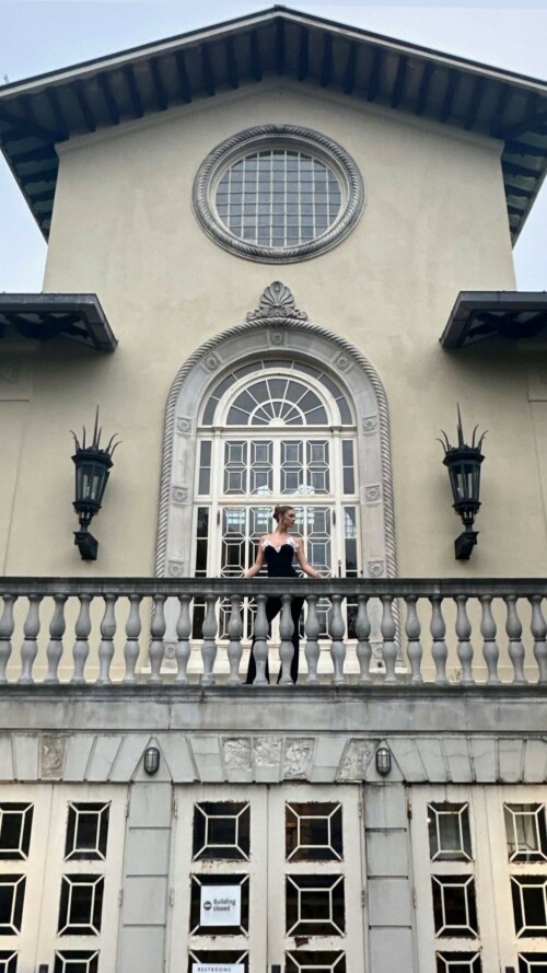 375620617 974999880246778 2806811548817349464 n4cbf1a82e0d29107