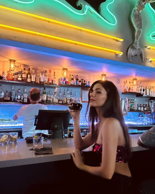 380777372 18473766799006824 2902155899041905950 n02b235279cbacdde