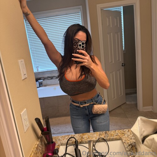 3840x3840 39d8cbf04535e126228d914cf91e565087f8902cc85f1abc