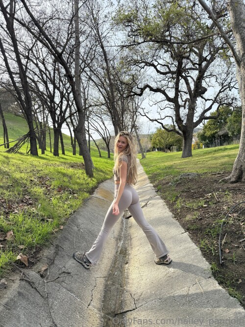 3840x5120 d33650b6e0e5d91f2b336c7c3200dbdb6661f35ce52b9425