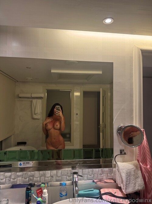 3840x5120 de88258a766c912ca4872b758213ca976f98ebcd0f53d64a