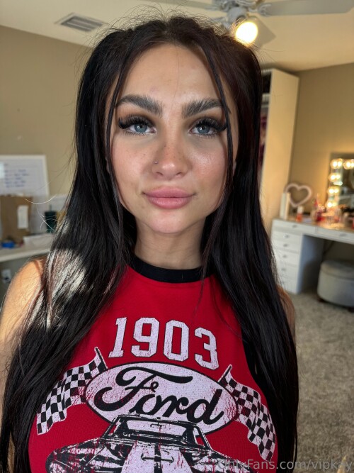 3840x5120 e684f9aea82a60a9a5c94cc0fbf62fe4e23b641ed2202158