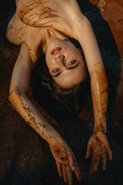 3840x5758 f453be2b418ff0823b7769de817e7123848059db451f3b1d