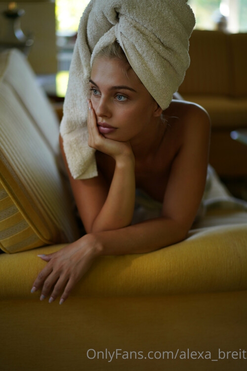 3840x5760 4d4e27fdbaee474ca8d836c2df980810