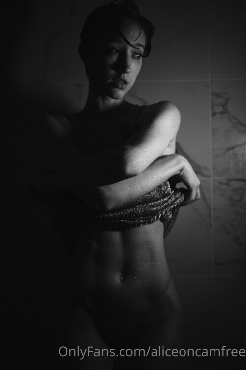 3840x5760 8a6644200394f437ff9b75722501141a