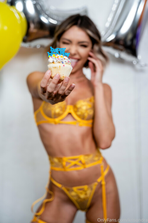 3840x5760 a7069a4ef90352368a0537fac90ac31e