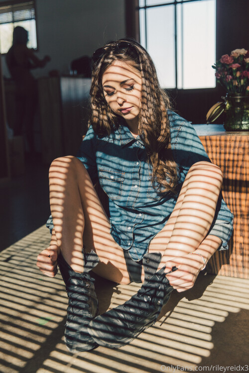 3840x5760 c88cbe3dcbd6bb0d7d3e7528d35f909b