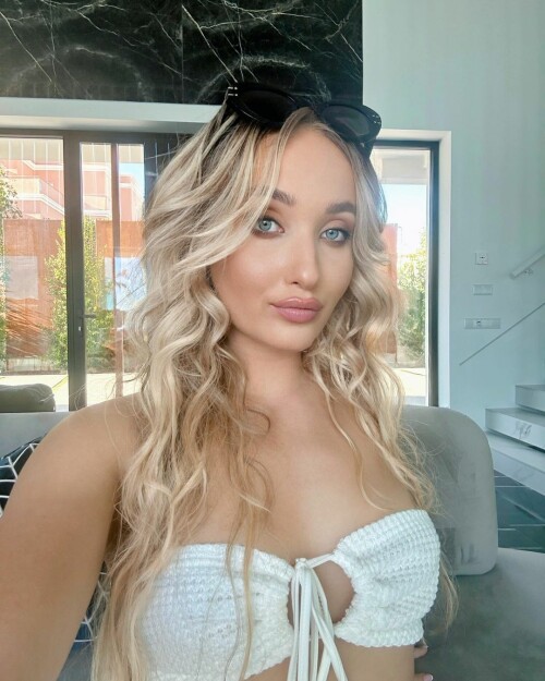 387684602 1382389459039567 2235314026613707727 n4f3a20676e54285b