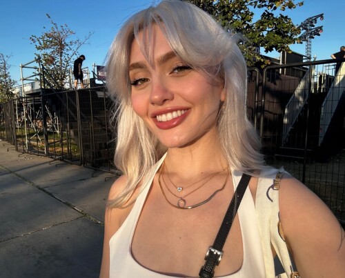 38t5bs87v27e13f421cedc021cb8c